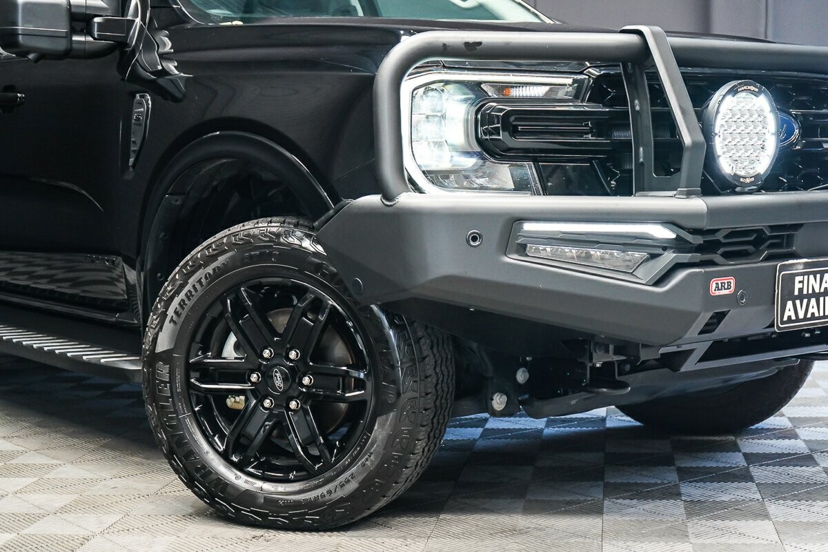 Ford Everest image 2