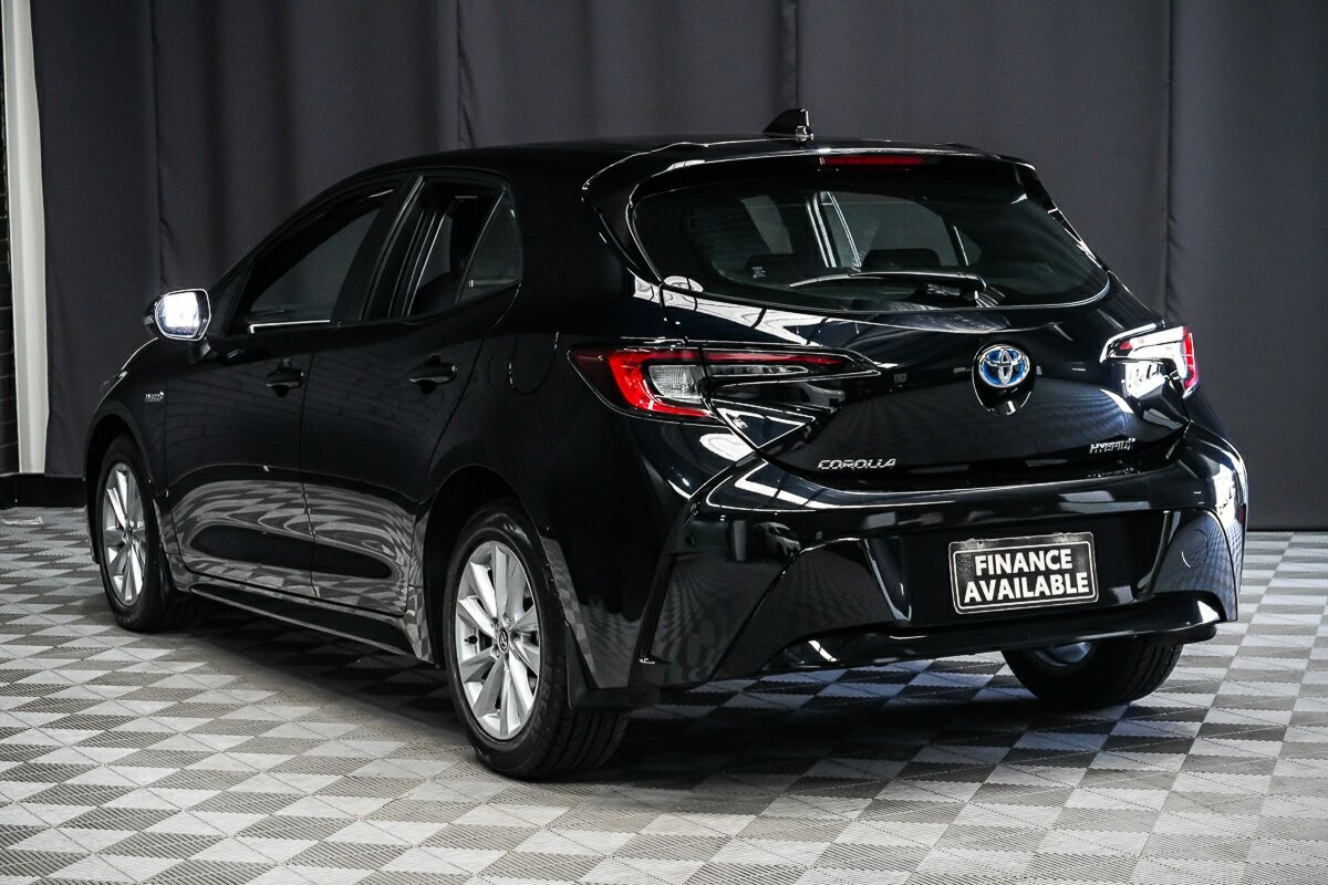 Toyota Corolla image 4