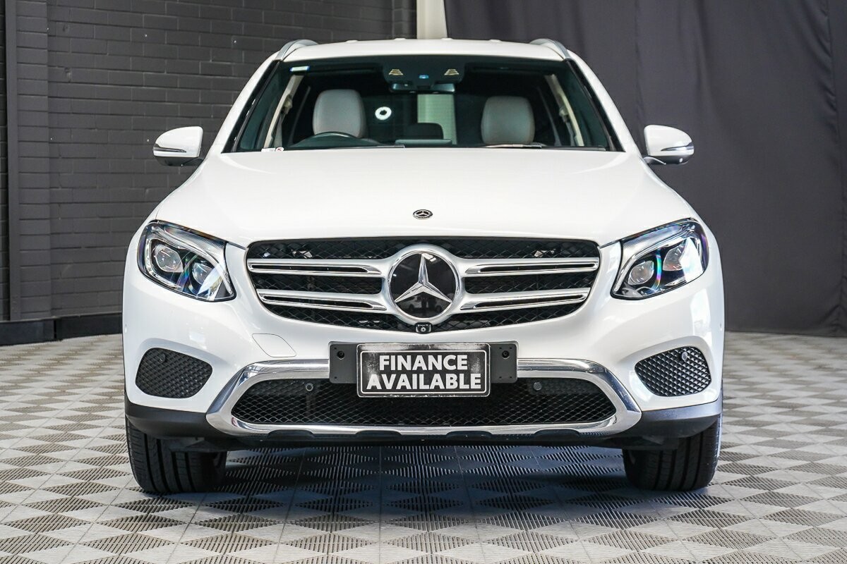 Mercedes Benz Glc-class image 3