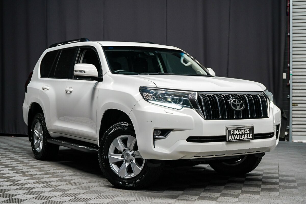 Toyota Landcruiser Prado image 1