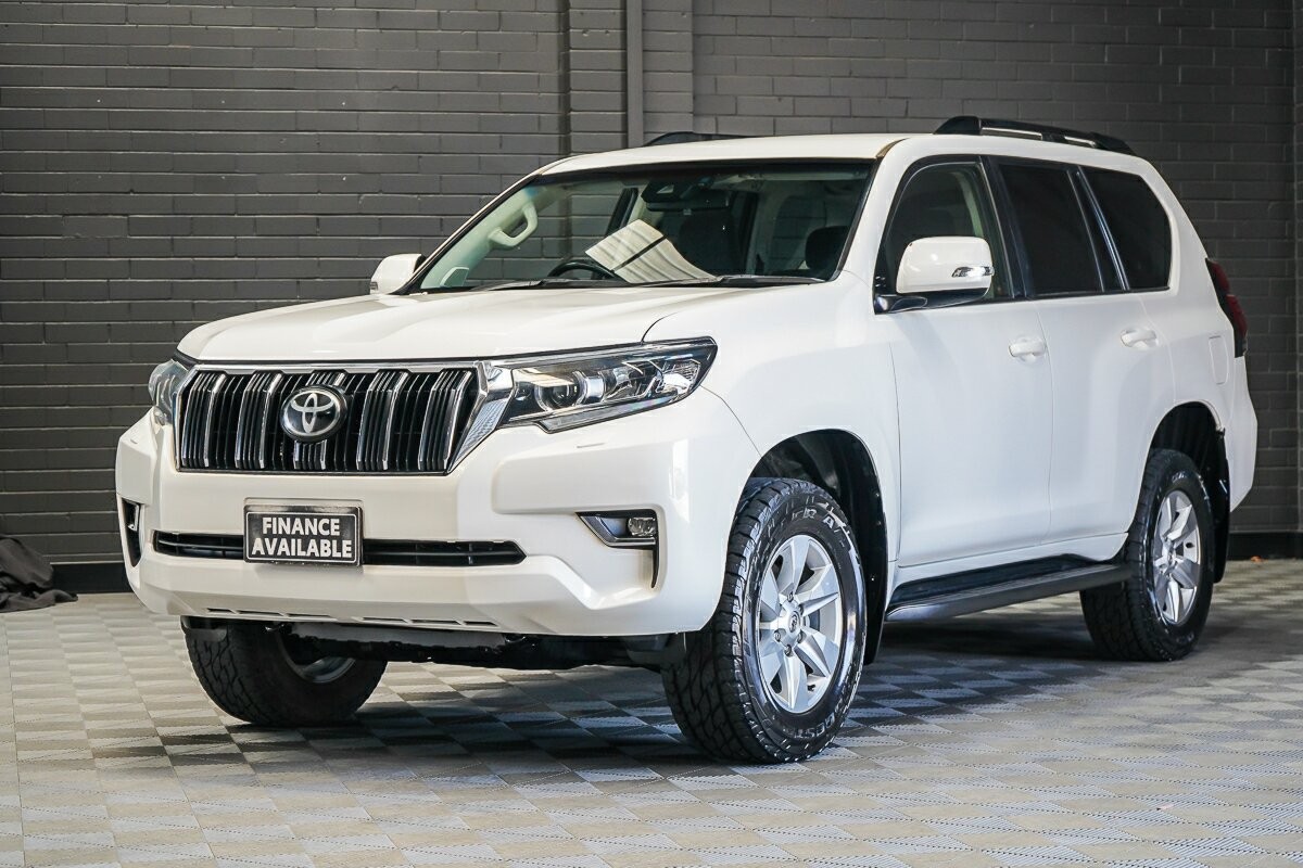 Toyota Landcruiser Prado image 4