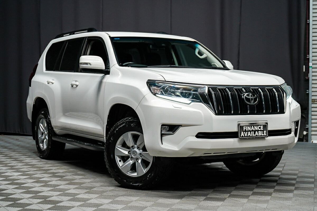Toyota Landcruiser Prado image 1