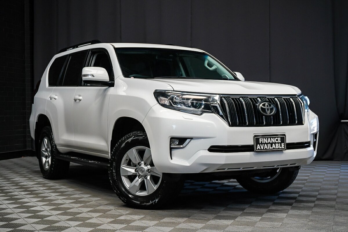 Toyota Landcruiser Prado image 1