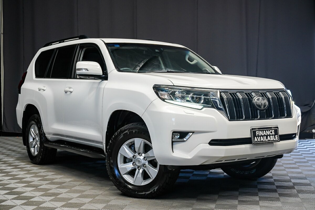 Toyota Landcruiser Prado image 1
