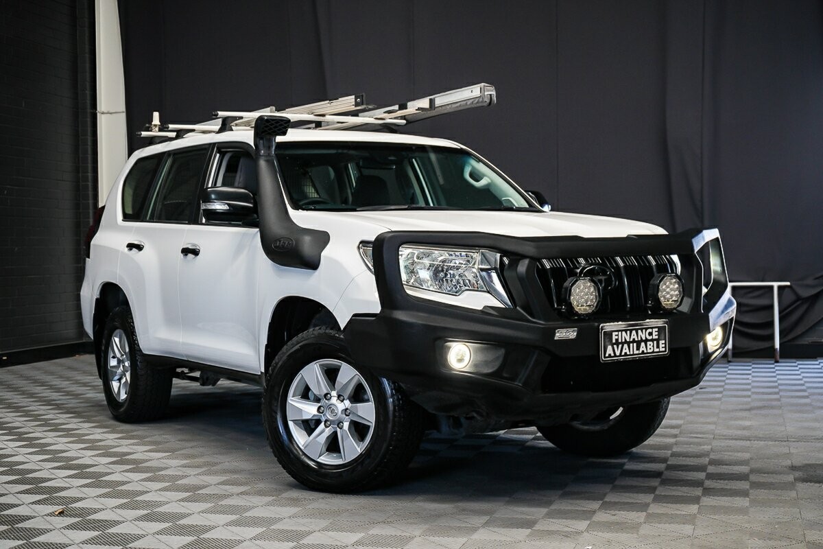 Toyota Landcruiser Prado image 1