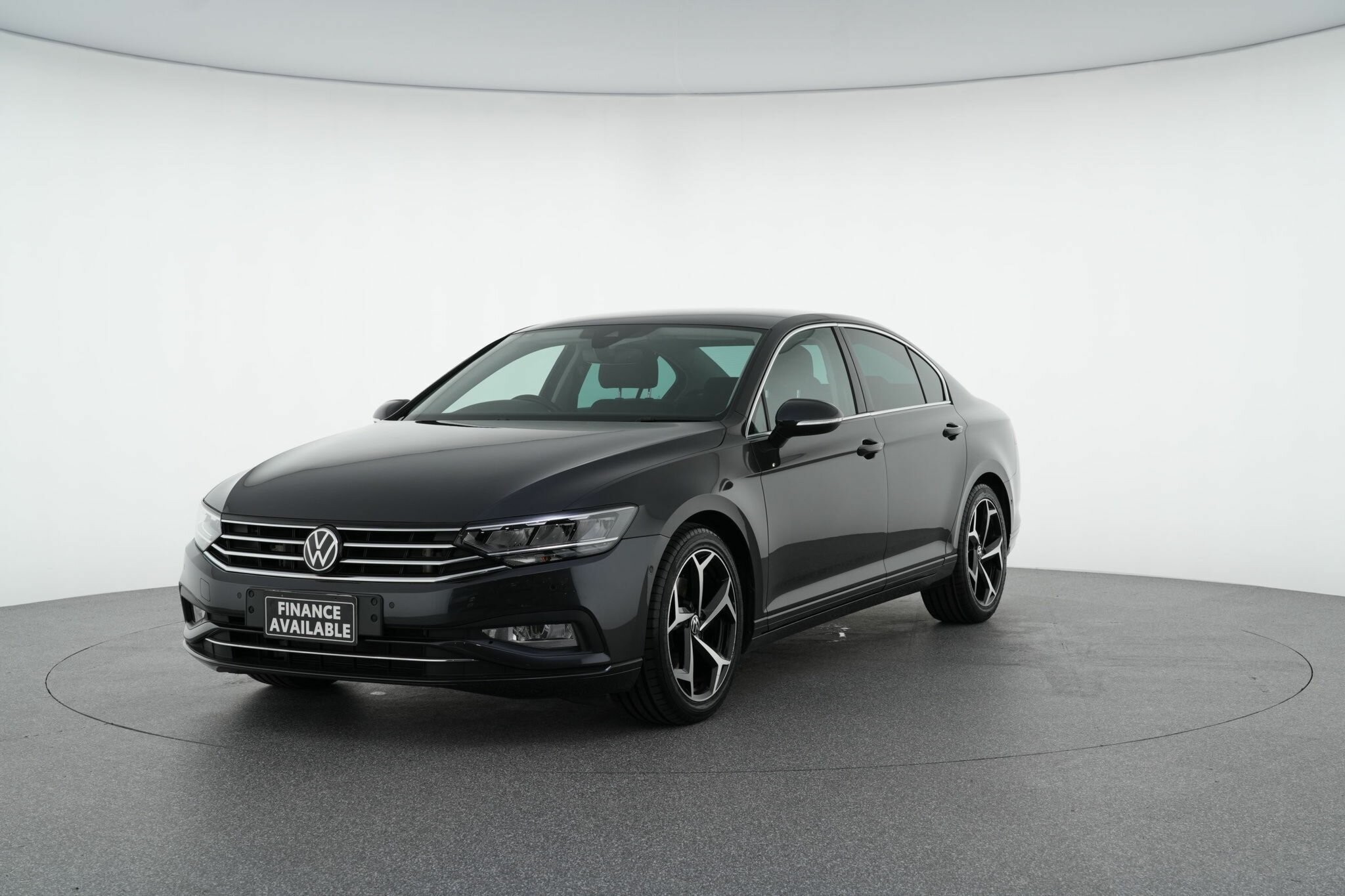 Volkswagen Passat image 4