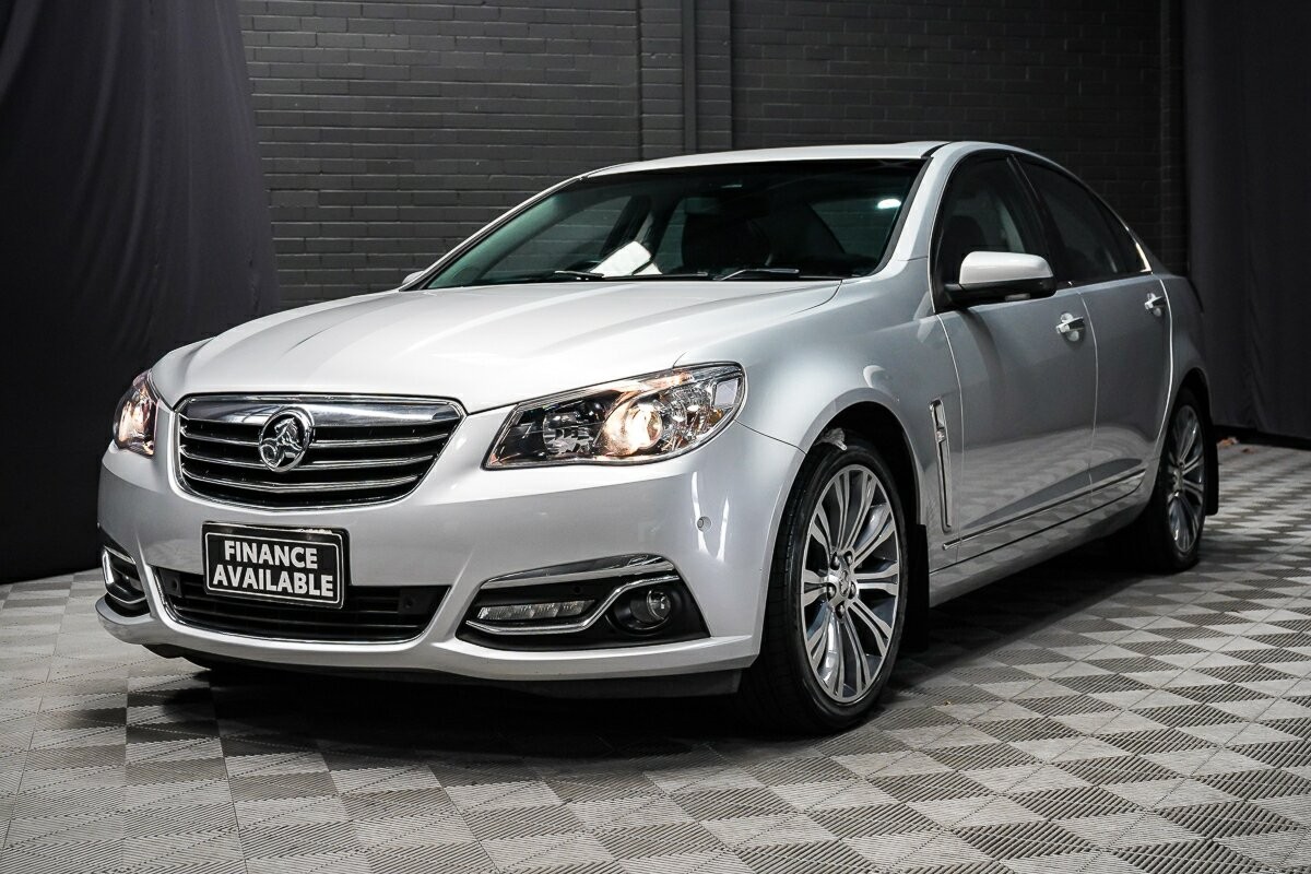 Holden Calais image 4
