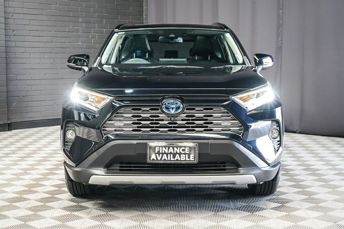 Toyota Rav4 image 3
