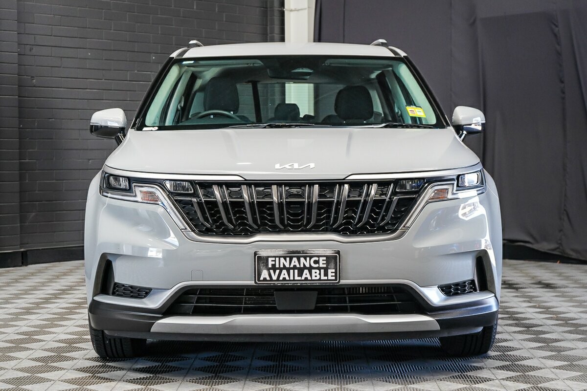 Kia Carnival image 3