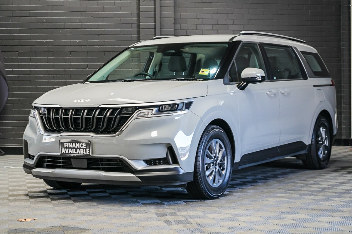 Kia Carnival image 4