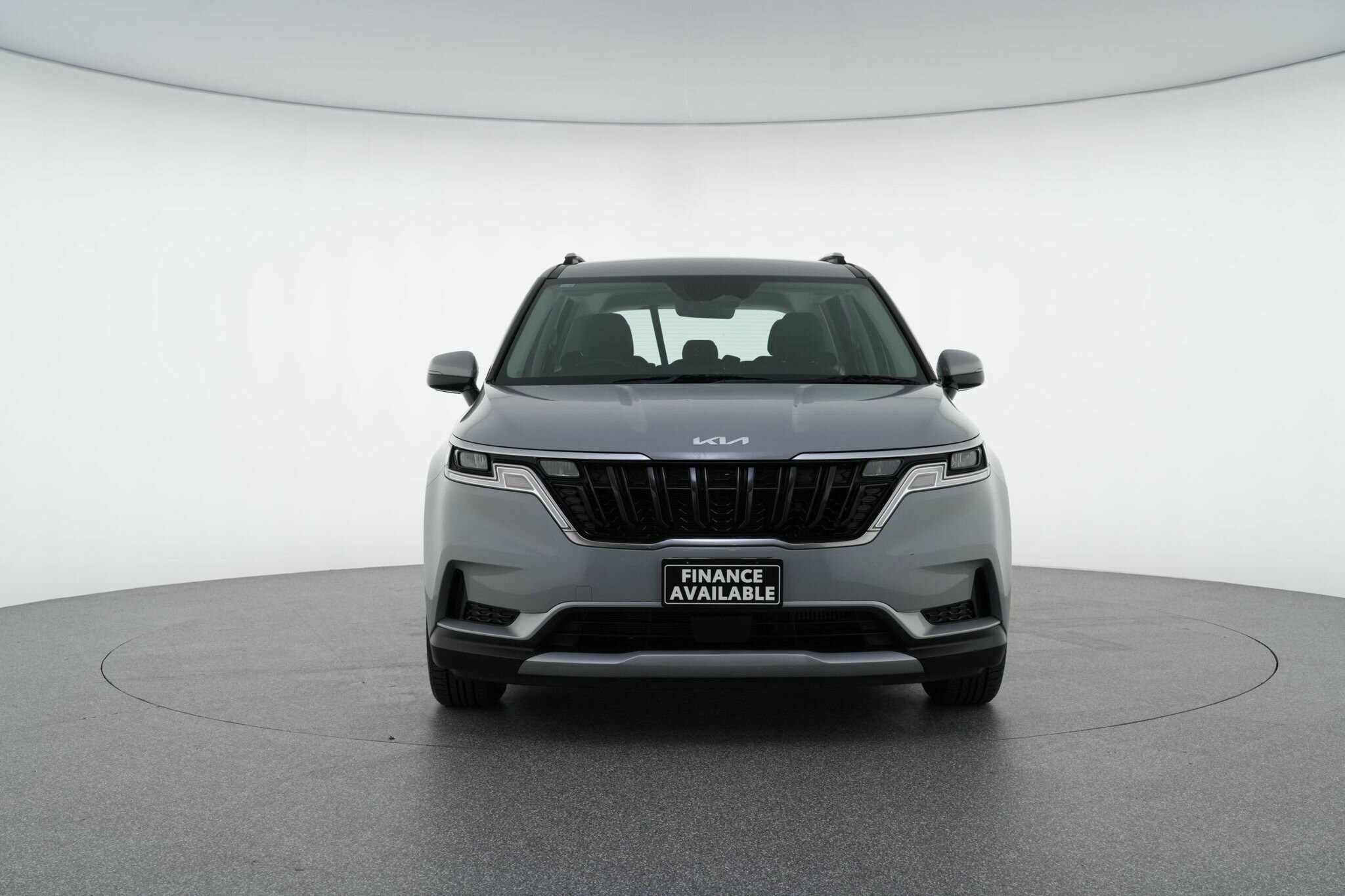 Kia Carnival image 3