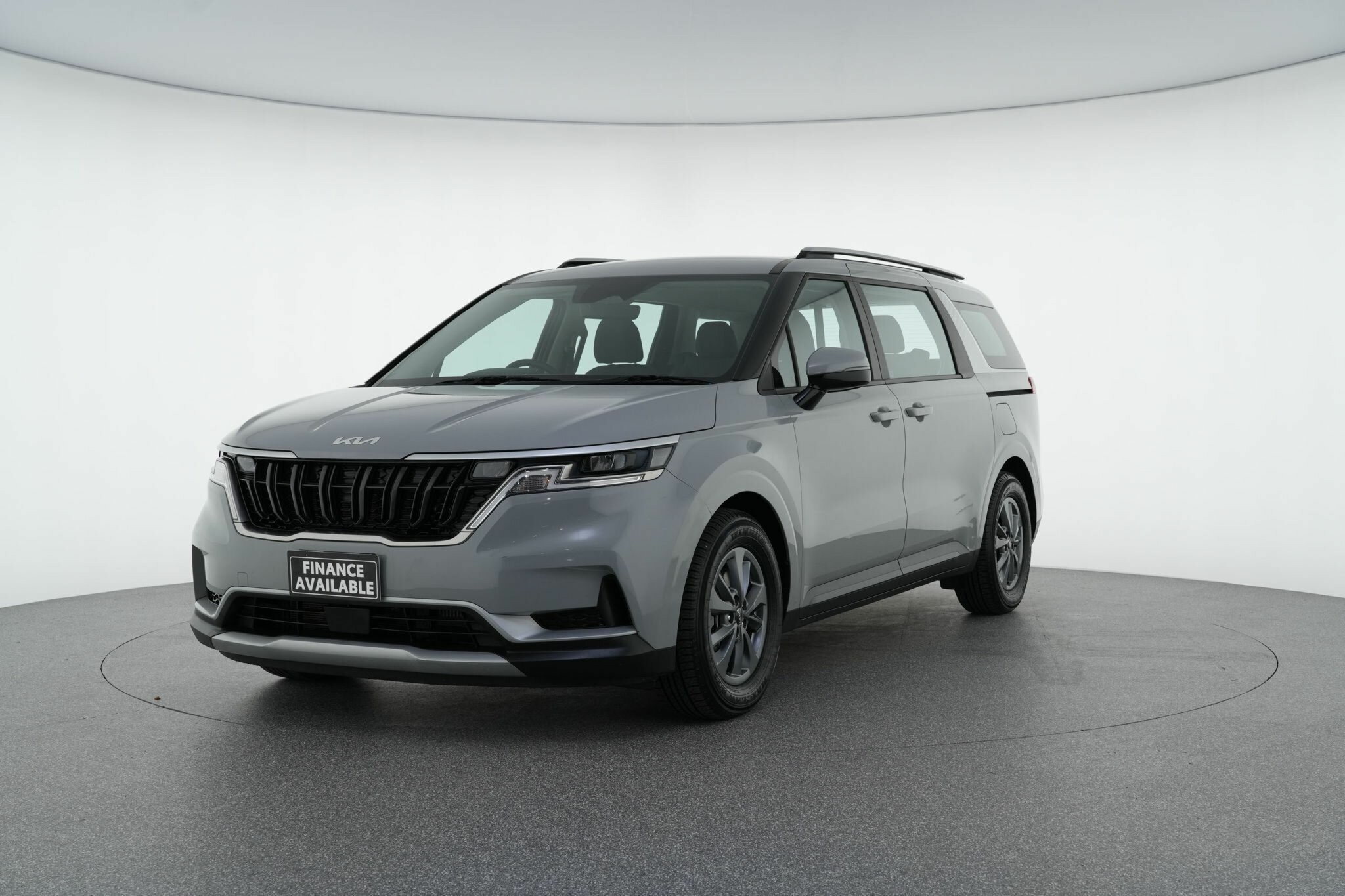 Kia Carnival image 4