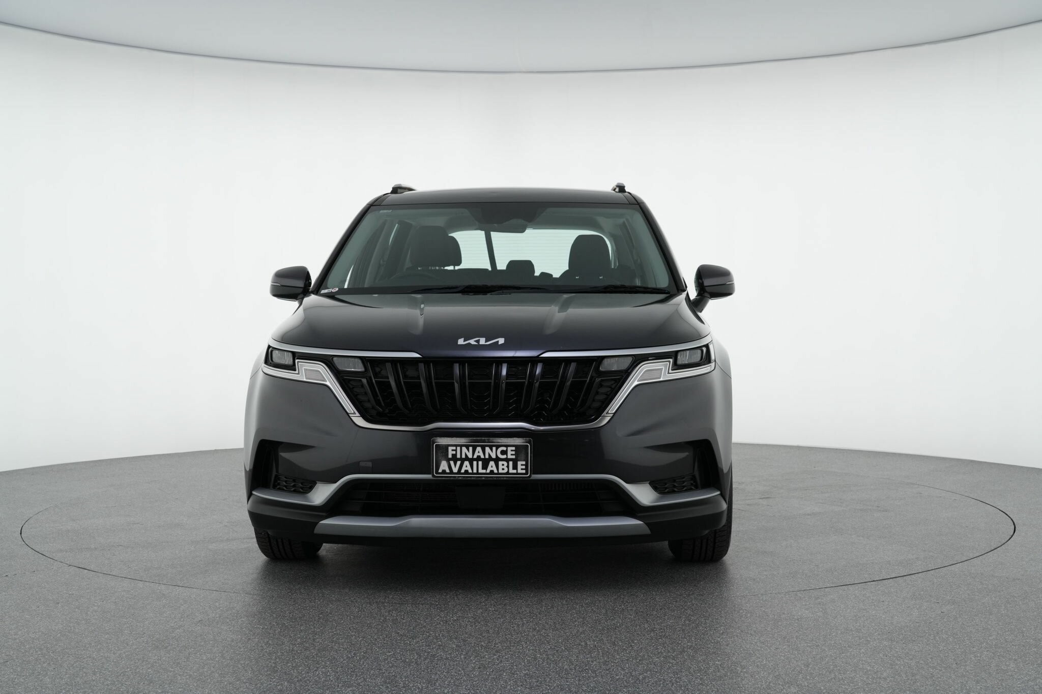 Kia Carnival image 3