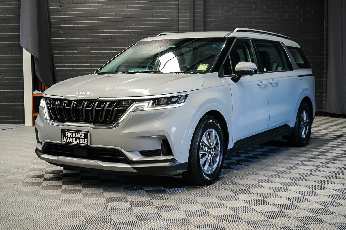 Kia Carnival image 4