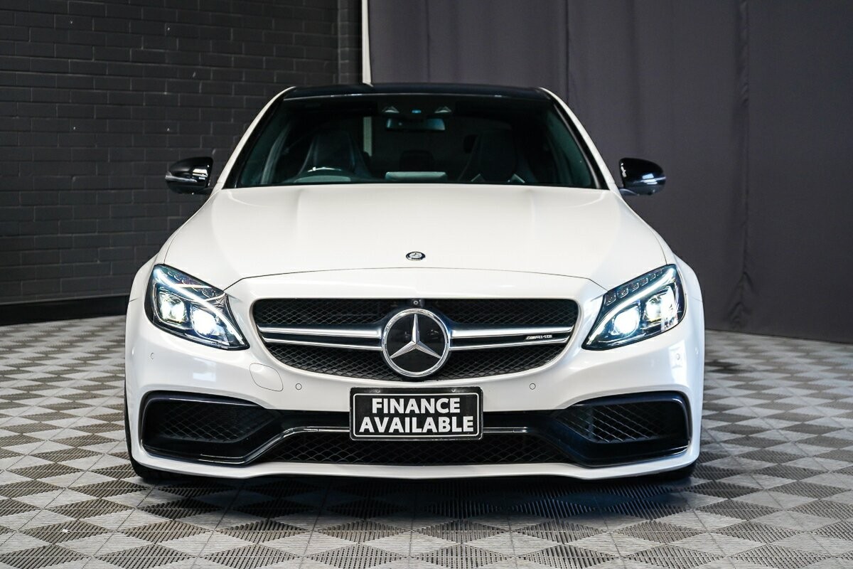 Mercedes Benz C-class image 3