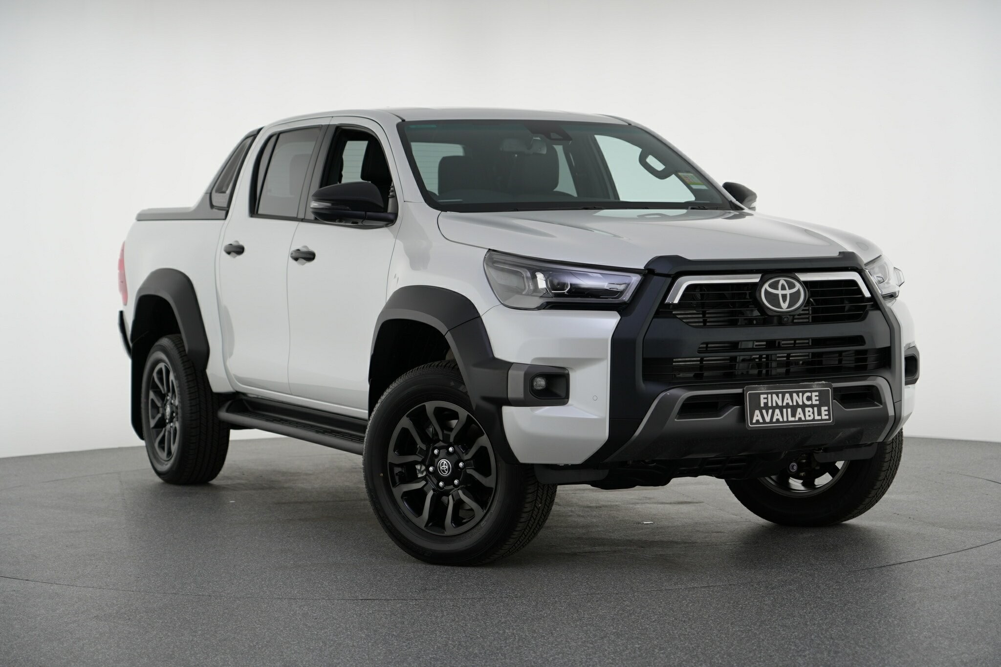 Toyota Hilux image 1