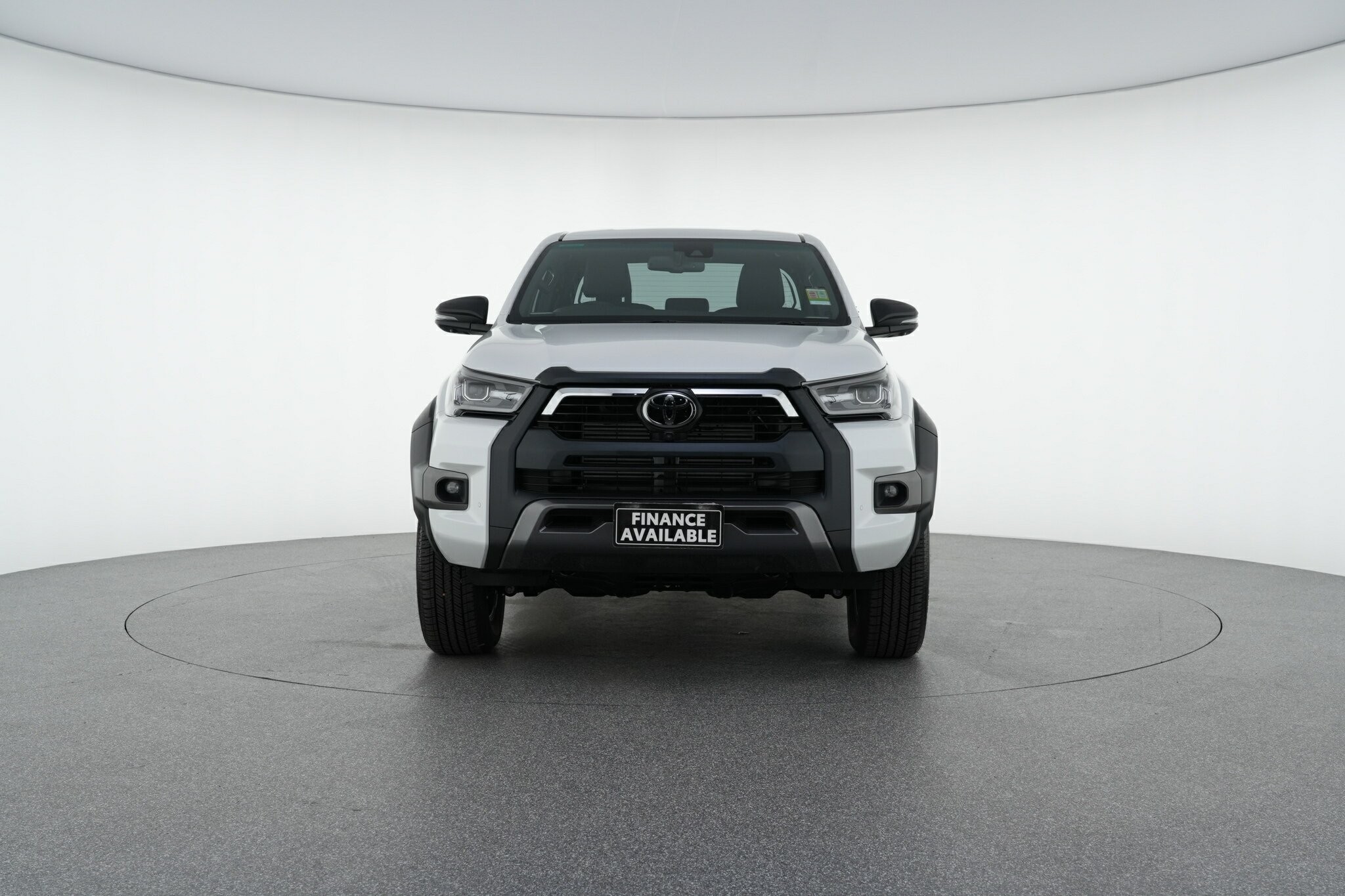 Toyota Hilux image 3