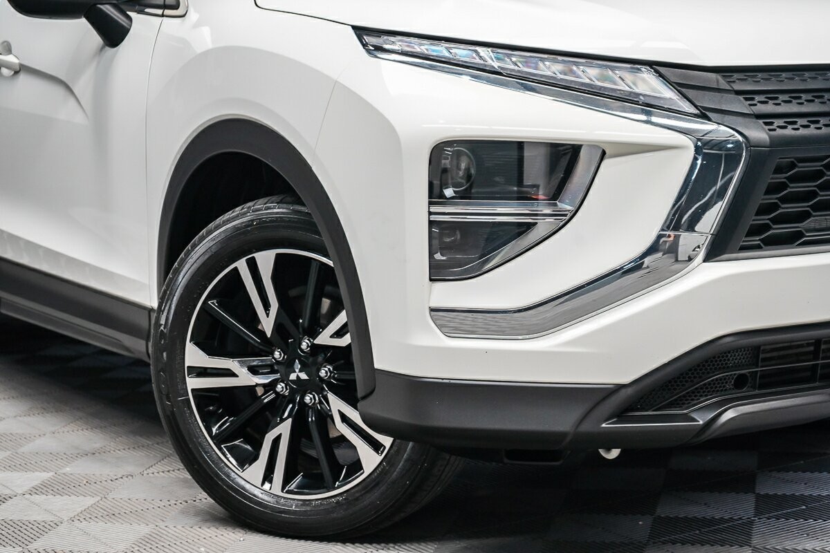 Mitsubishi Eclipse Cross image 2