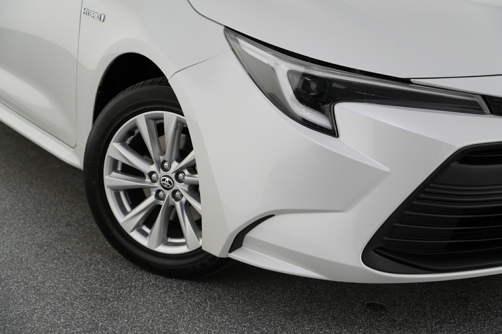 Toyota Corolla image 2