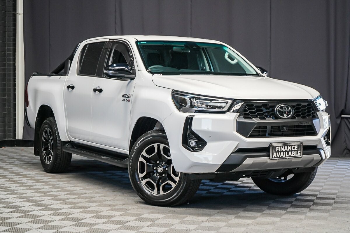 Toyota Hilux image 1