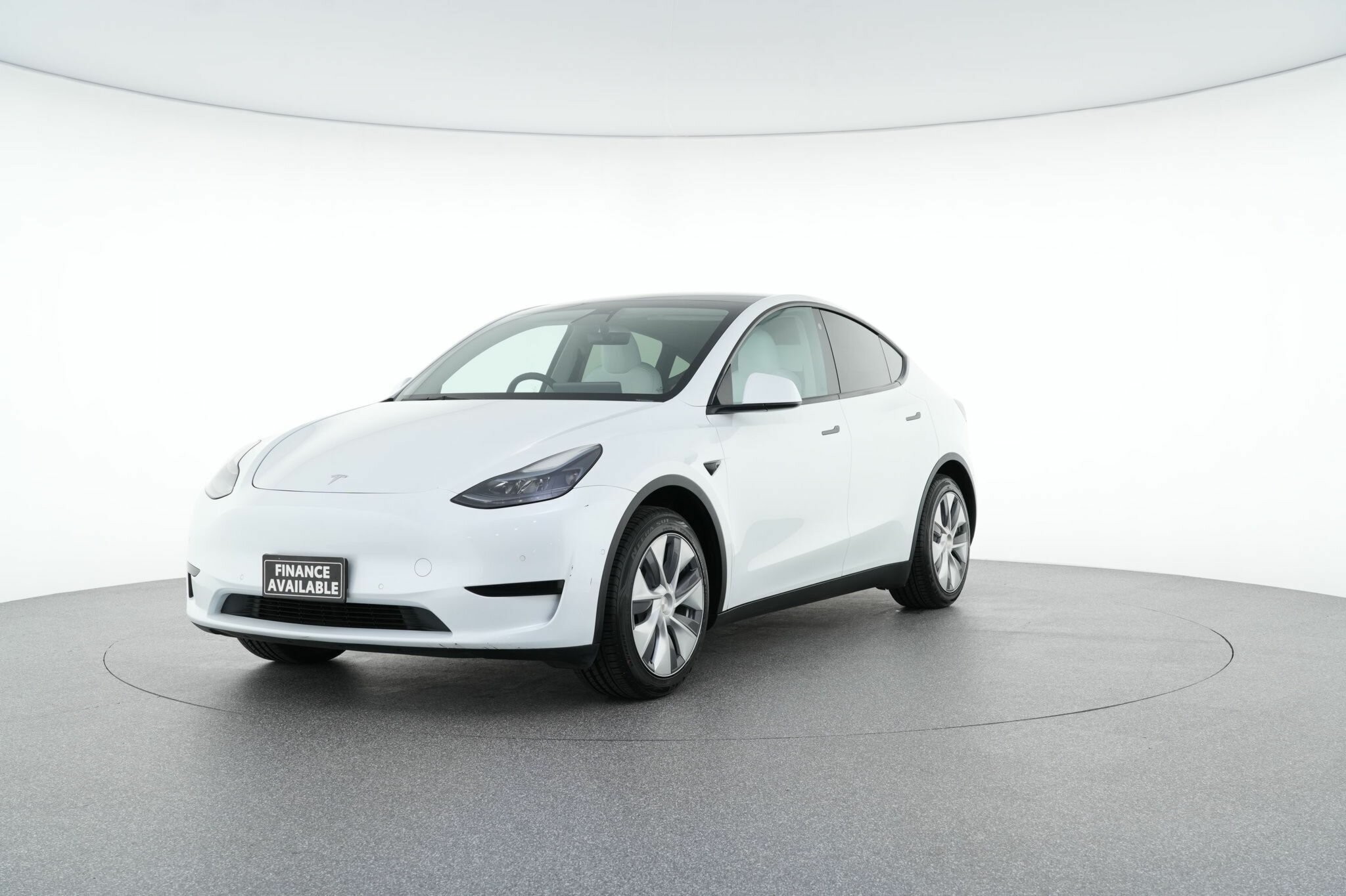 Tesla Model Y image 4