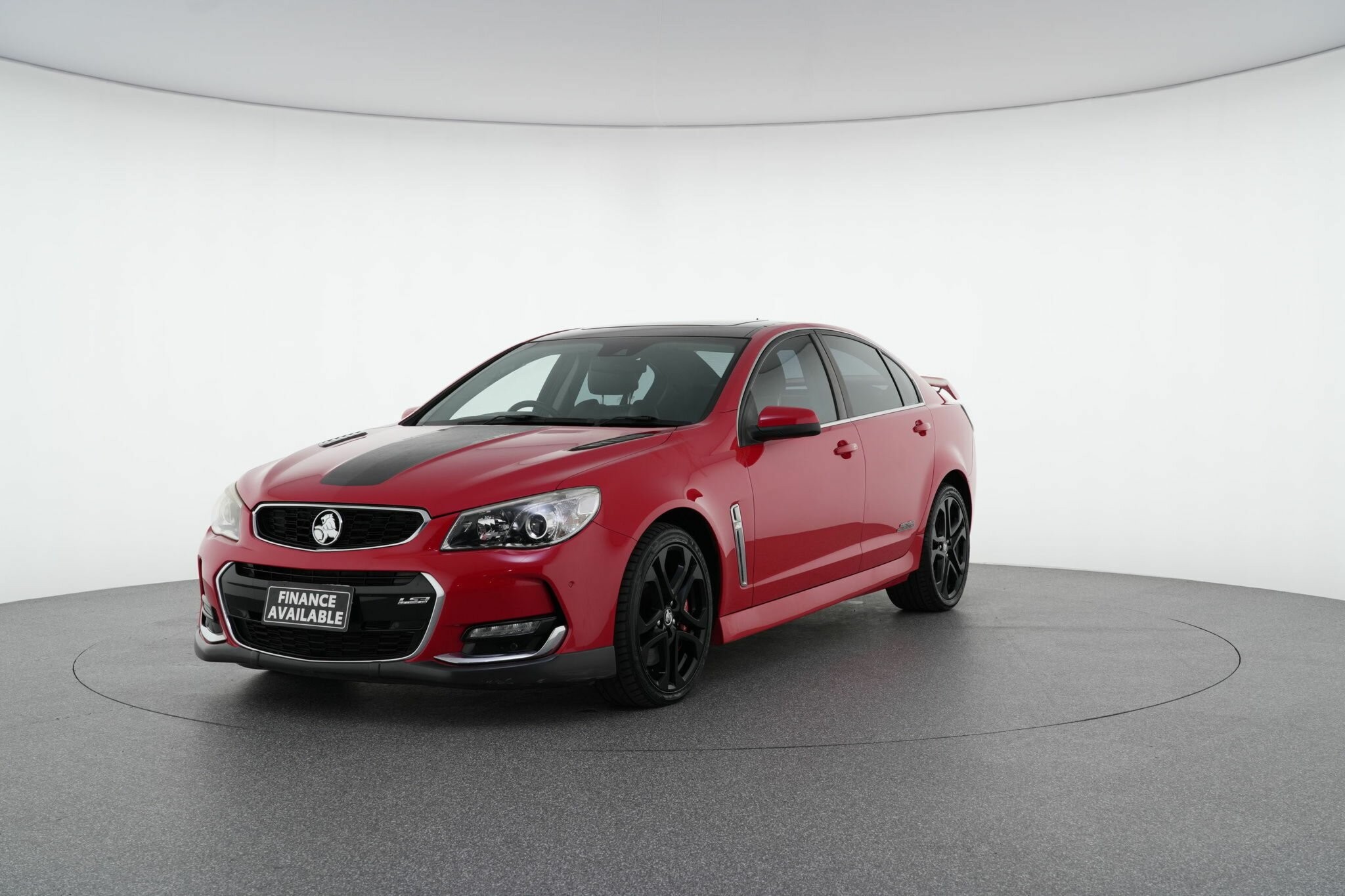 Holden Commodore image 4