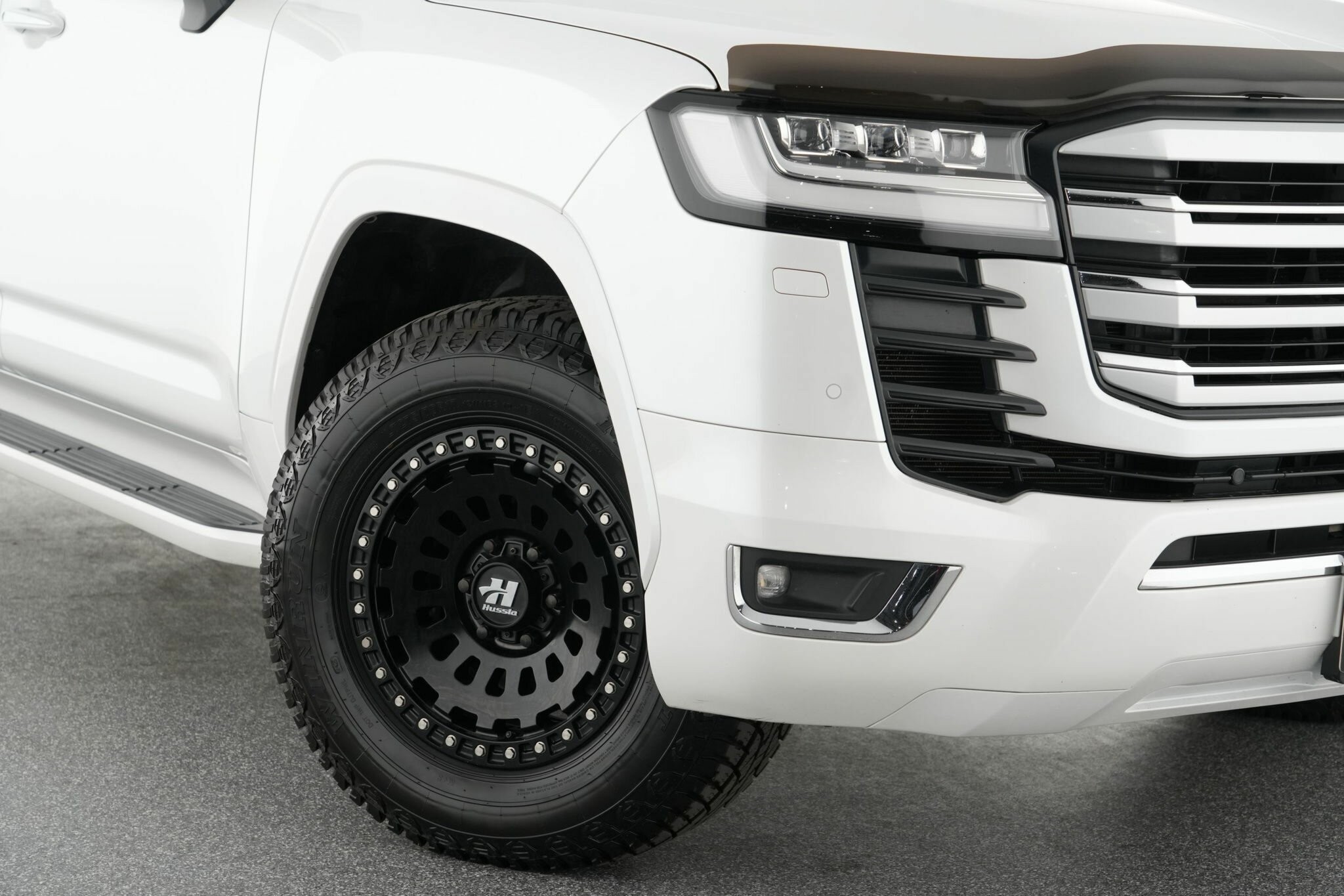 Toyota Landcruiser image 2