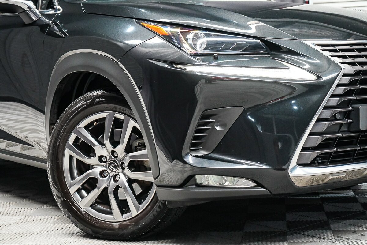 Lexus Nx image 2