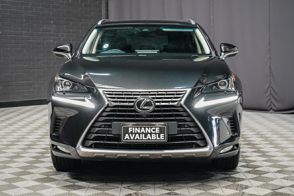 Lexus Nx image 3