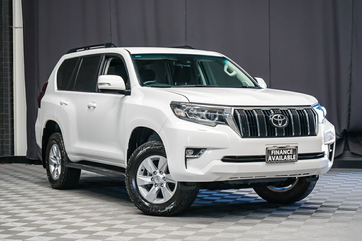 Toyota Landcruiser Prado image 1