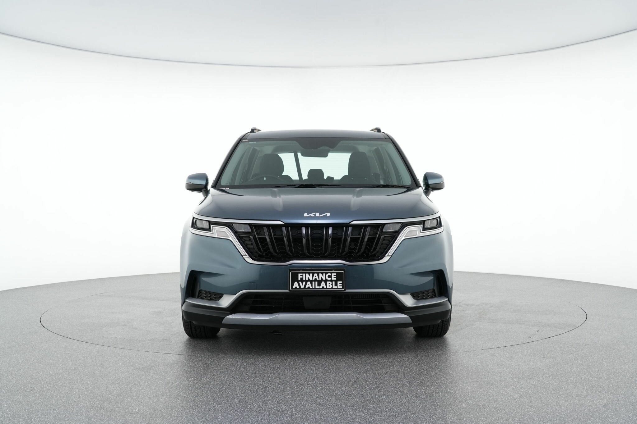 Kia Carnival image 3