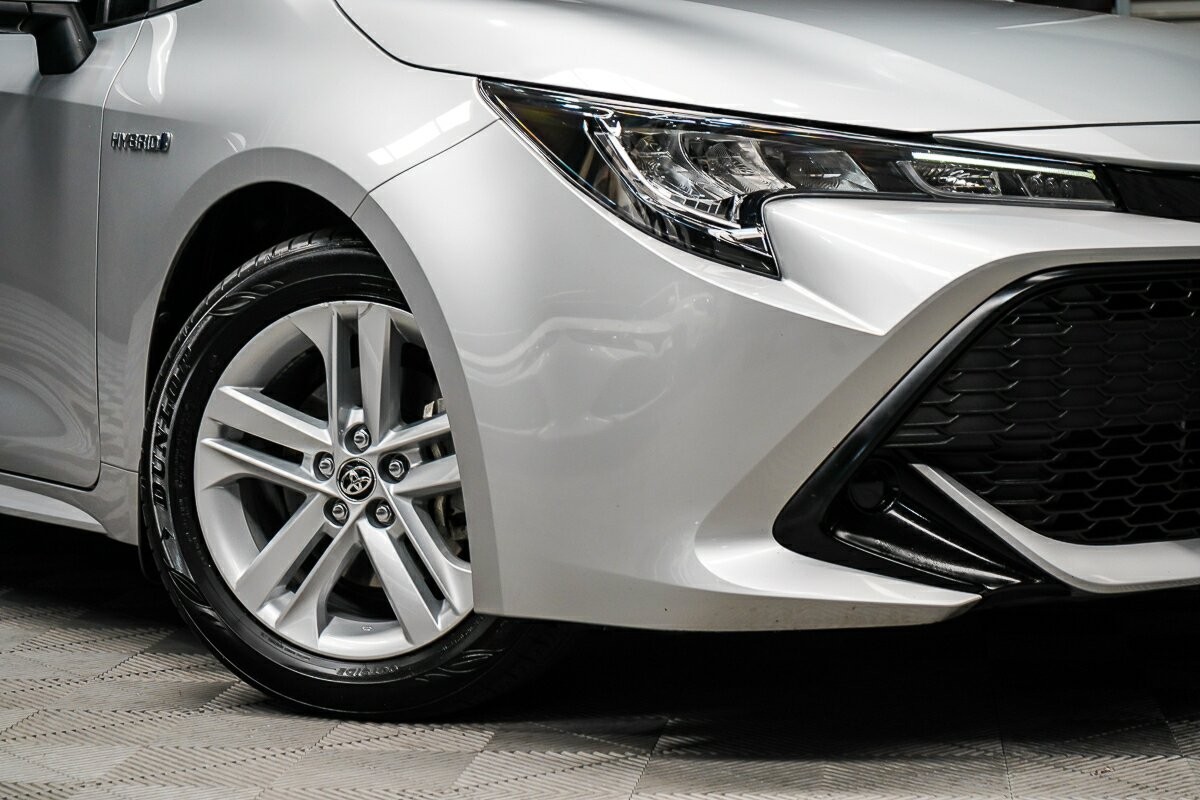 Toyota Corolla image 2