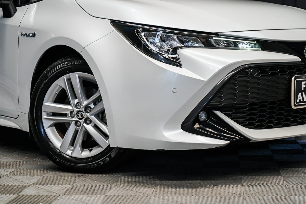 Toyota Corolla image 2