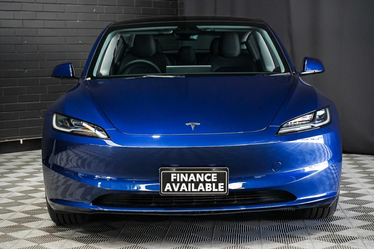 Tesla Model 3 image 3