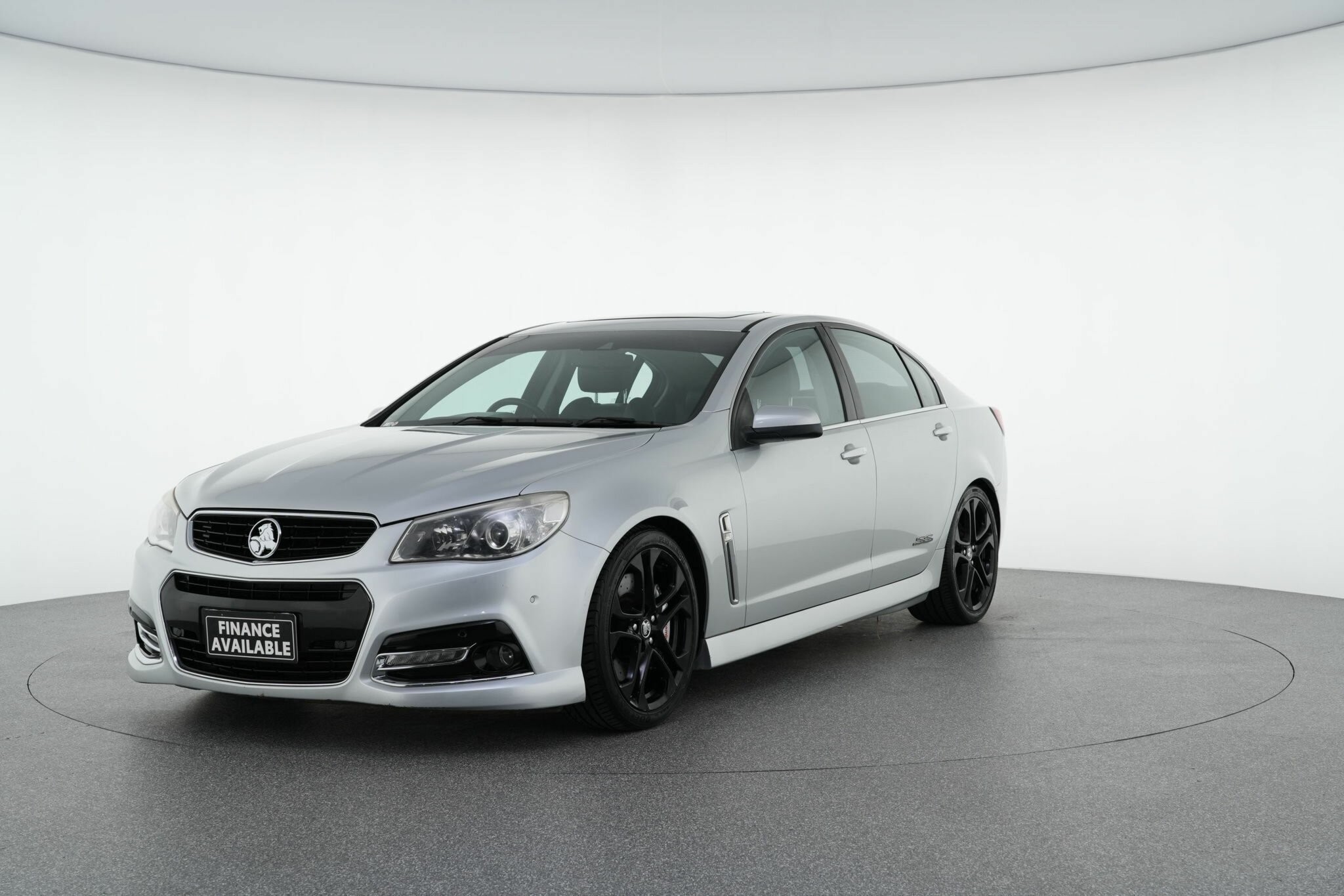 Holden Commodore image 4