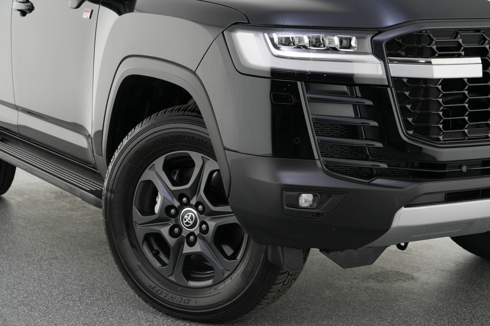 Toyota Landcruiser image 2