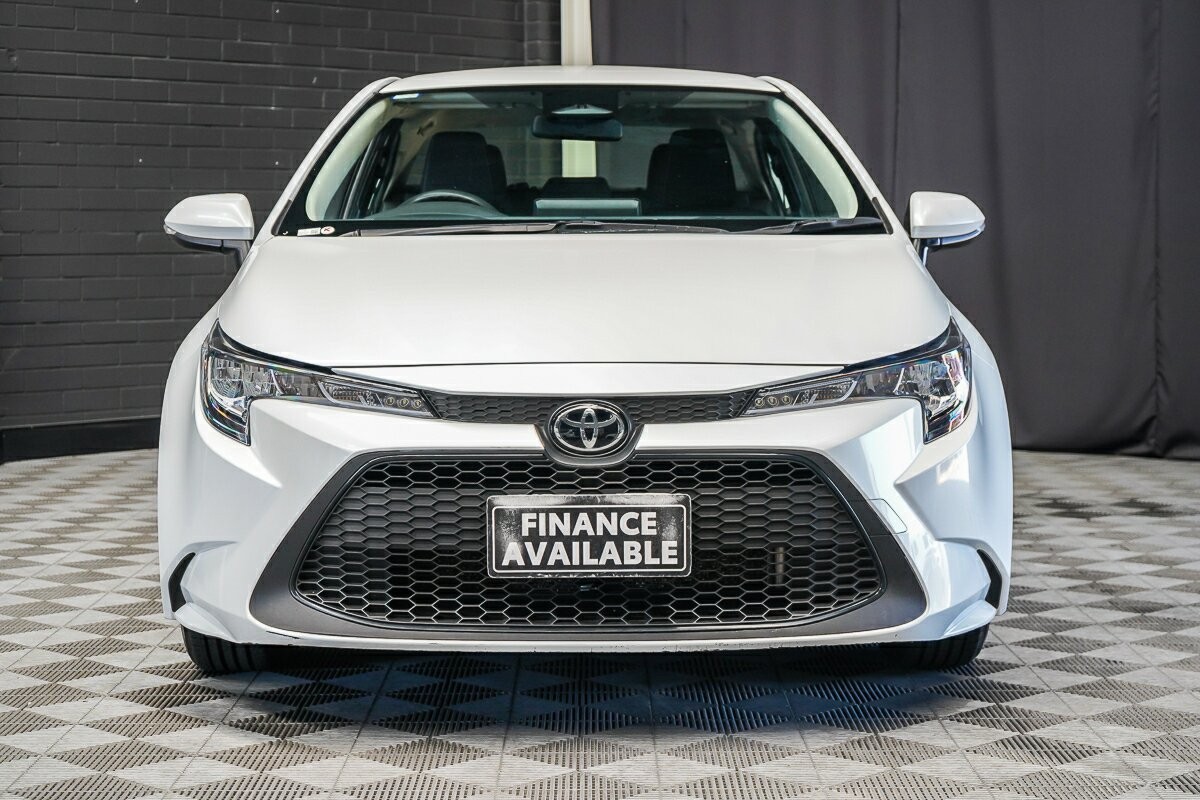 Toyota Corolla image 3