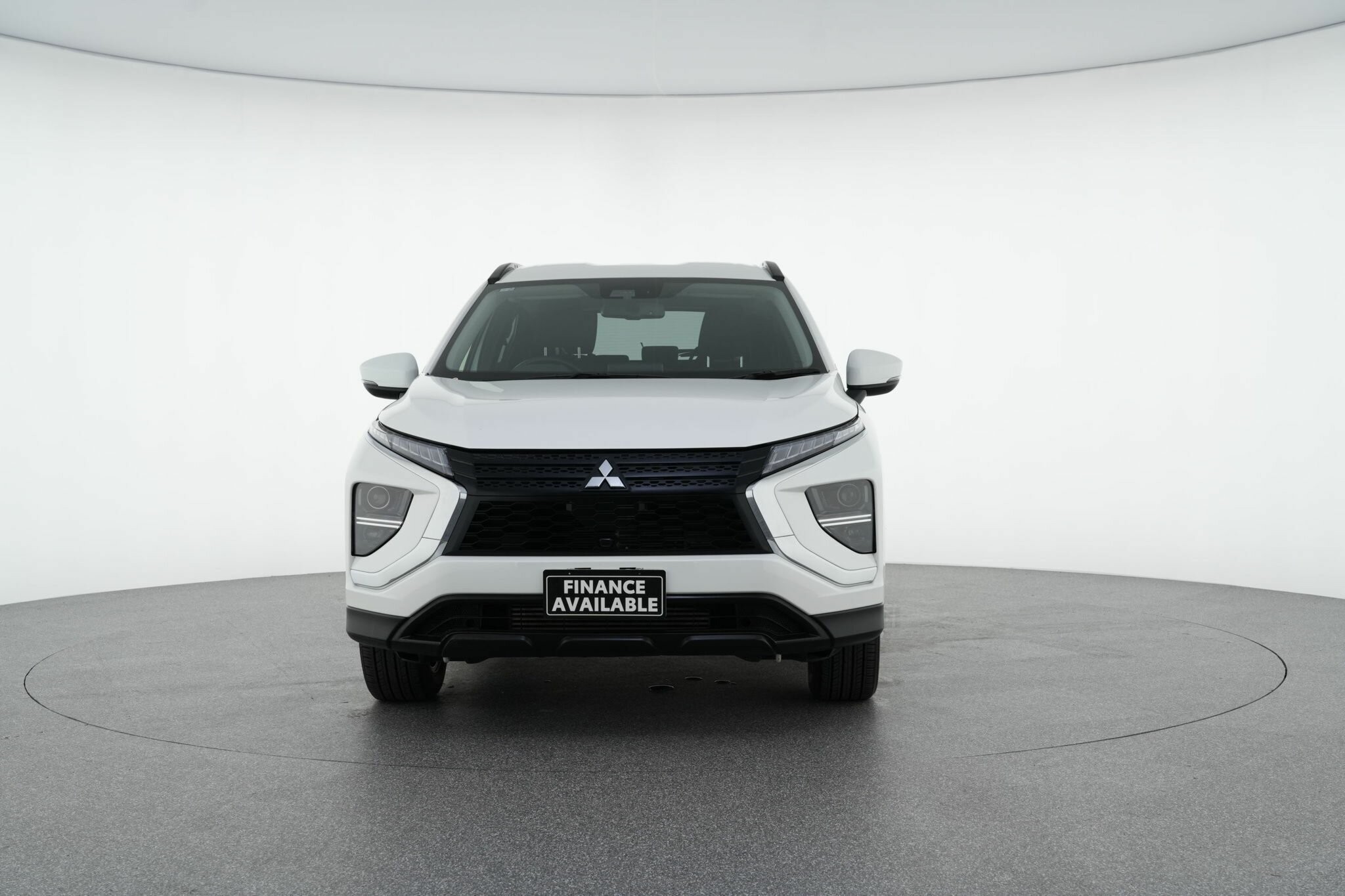 Mitsubishi Eclipse Cross image 3