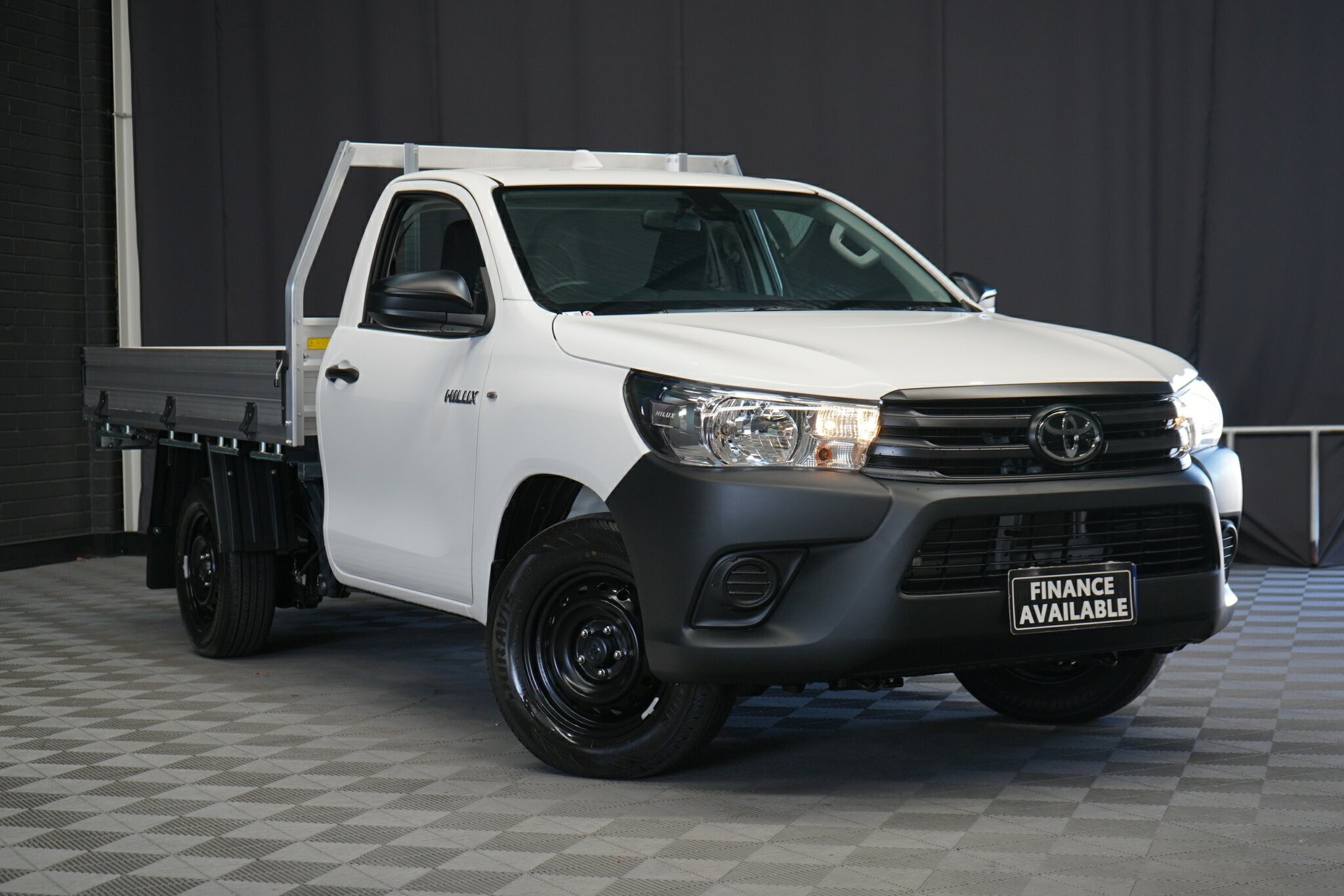 Toyota Hilux image 1