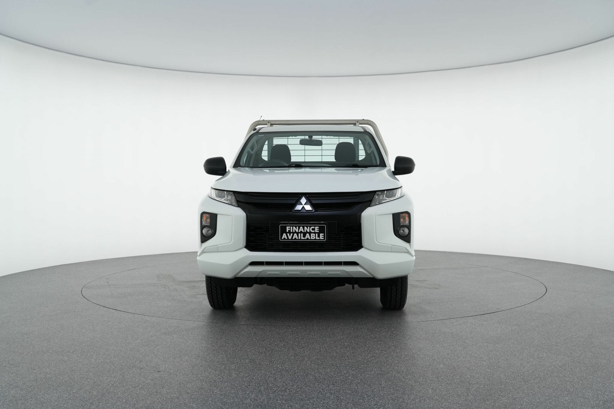 Mitsubishi Triton image 3