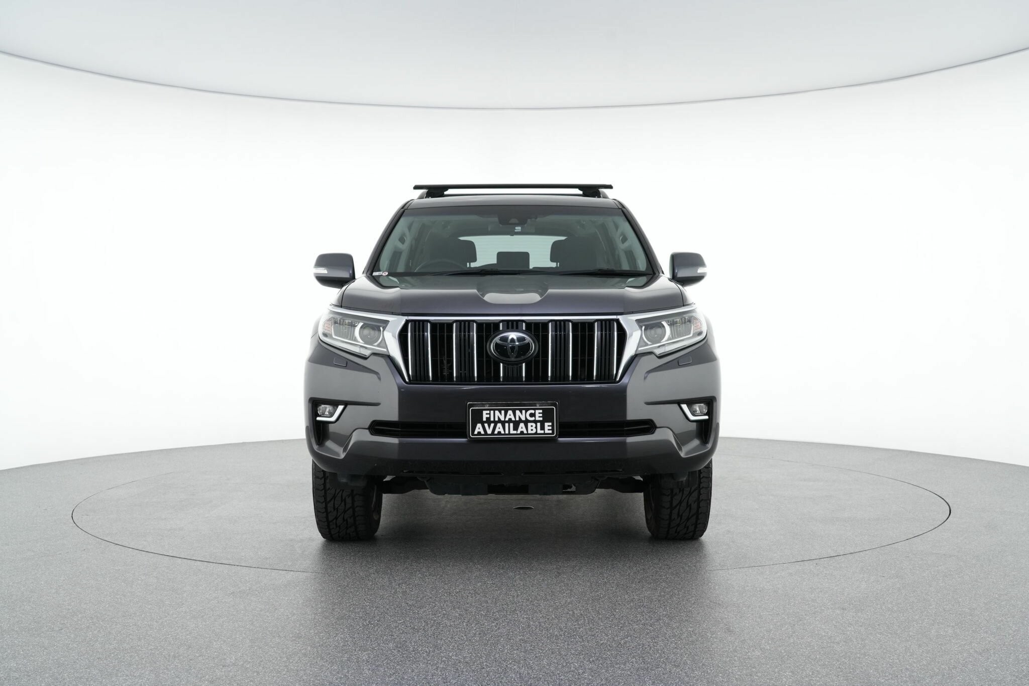 Toyota Landcruiser Prado image 3