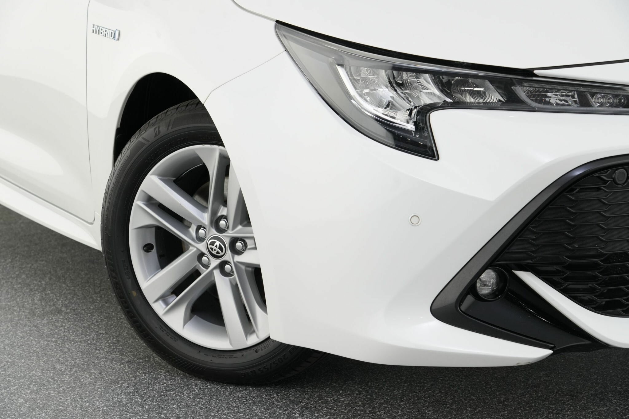 Toyota Corolla image 2