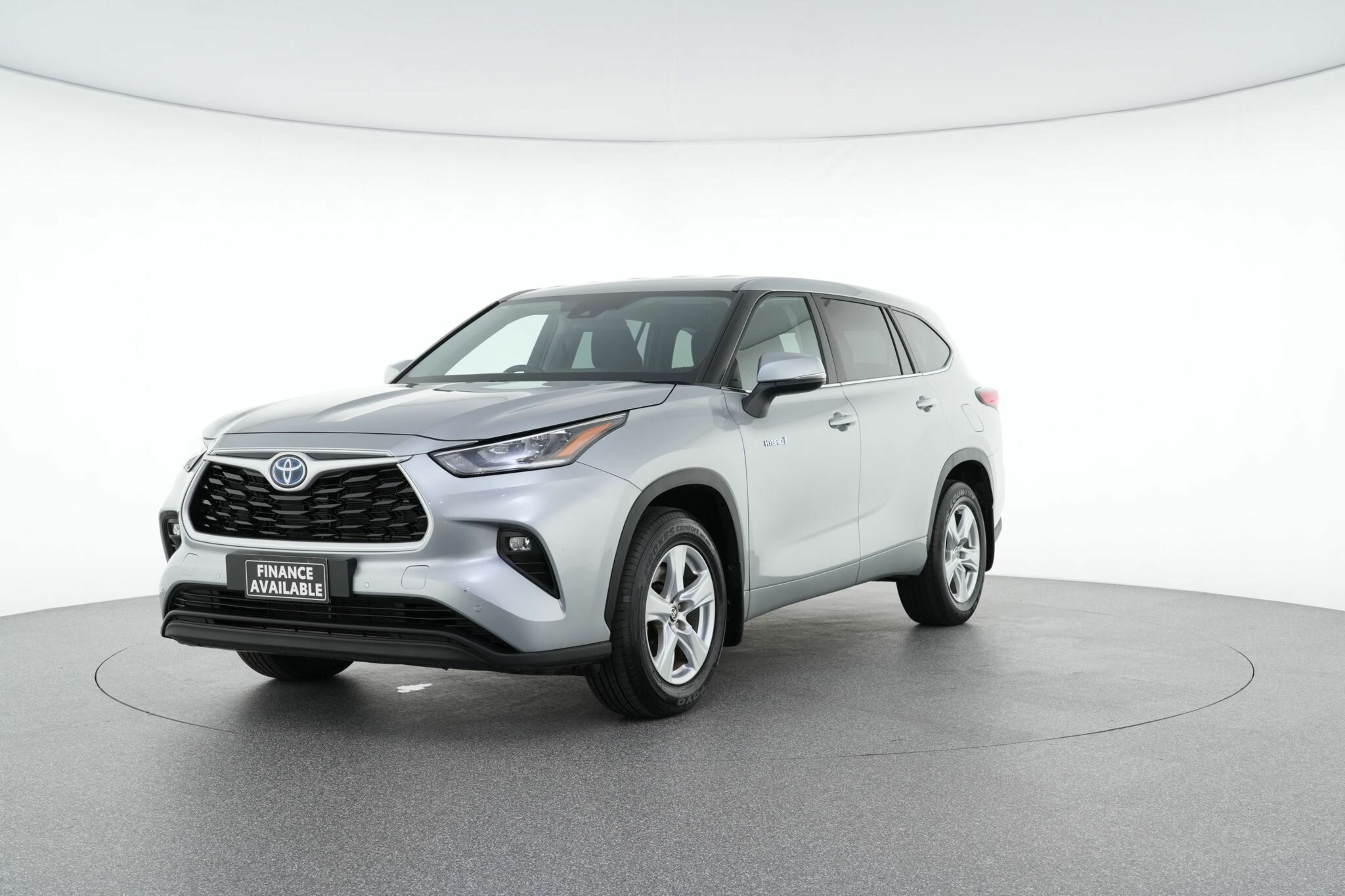 Toyota Kluger image 4