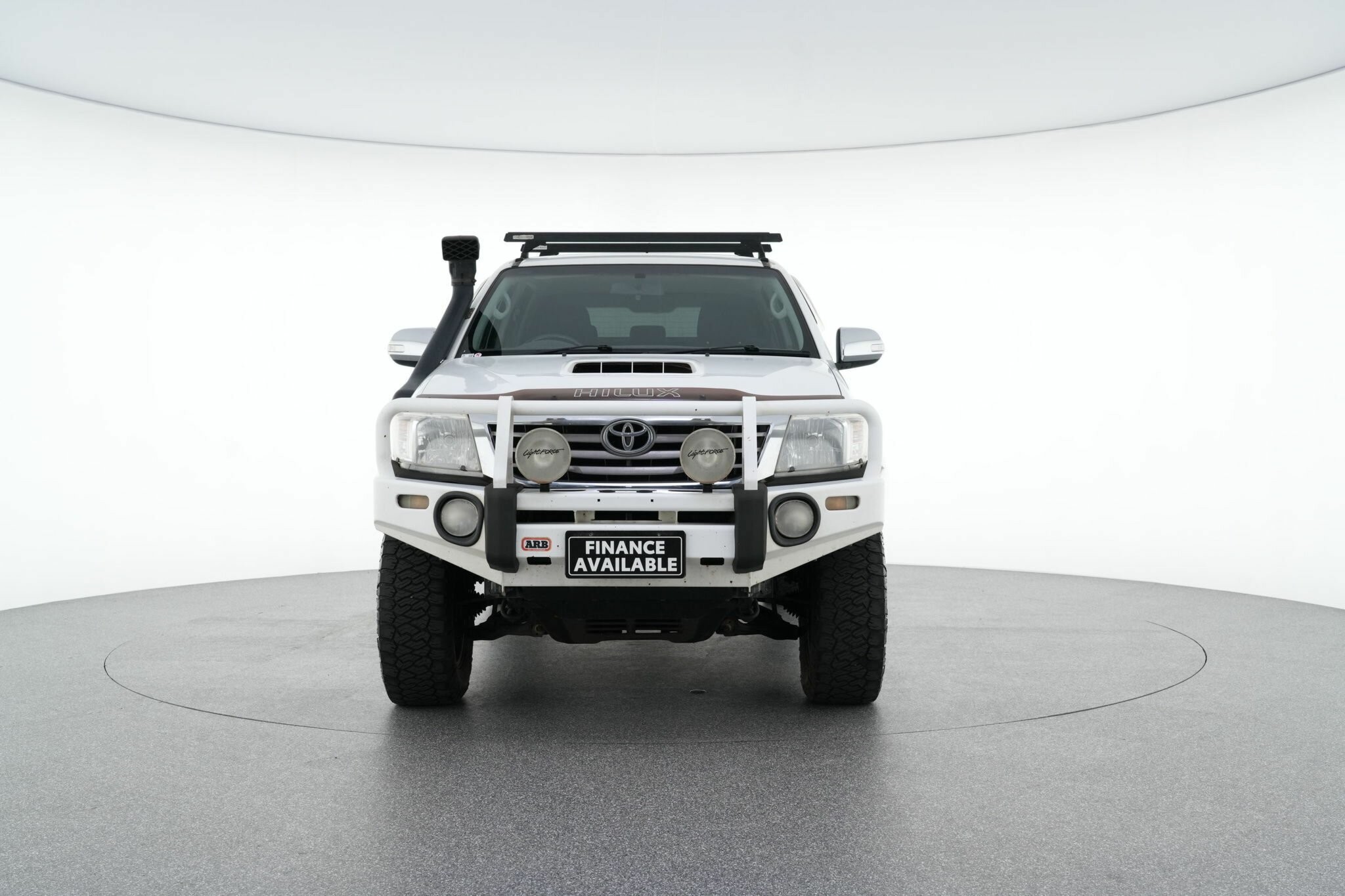 Toyota Hilux image 3