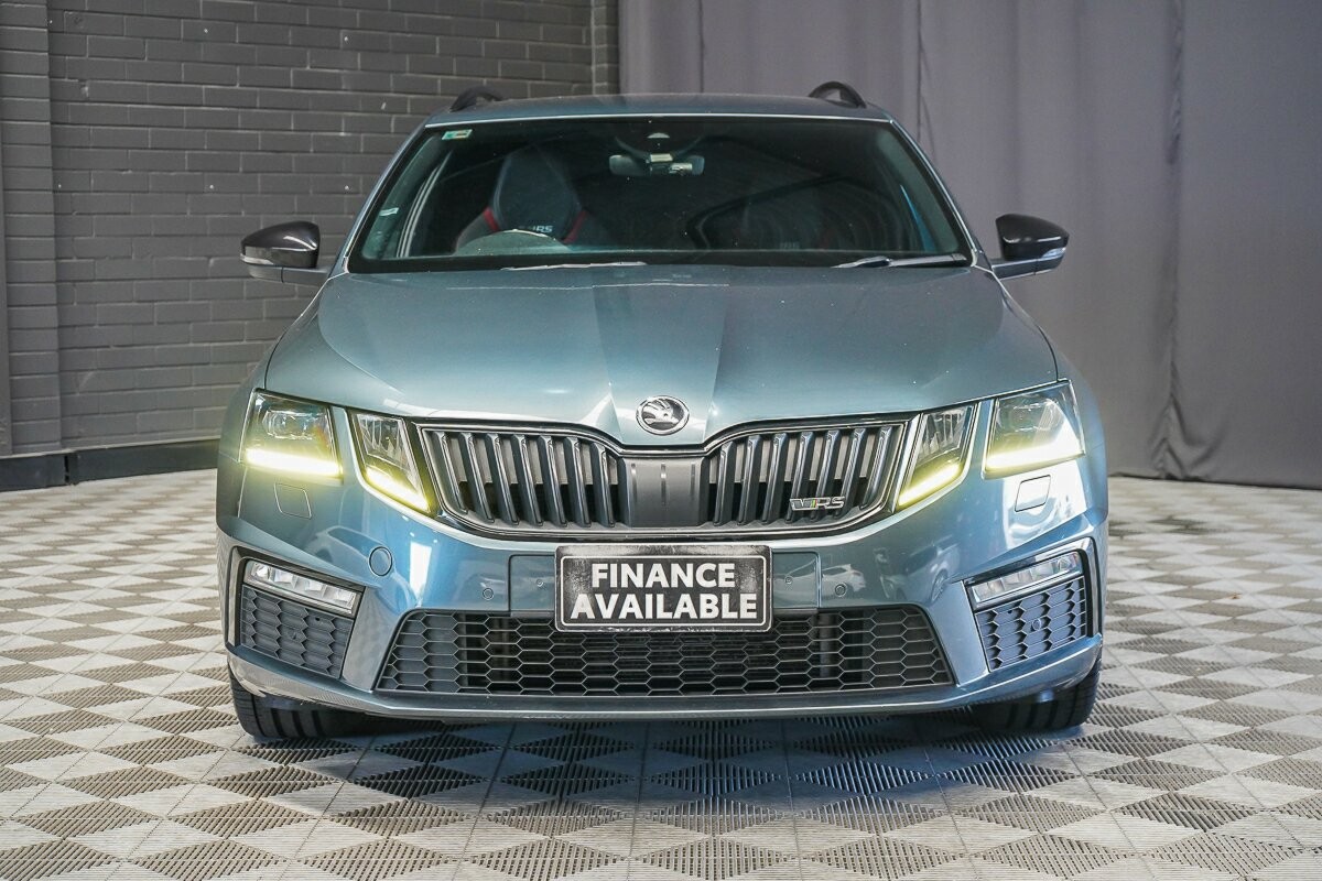Skoda Octavia image 3