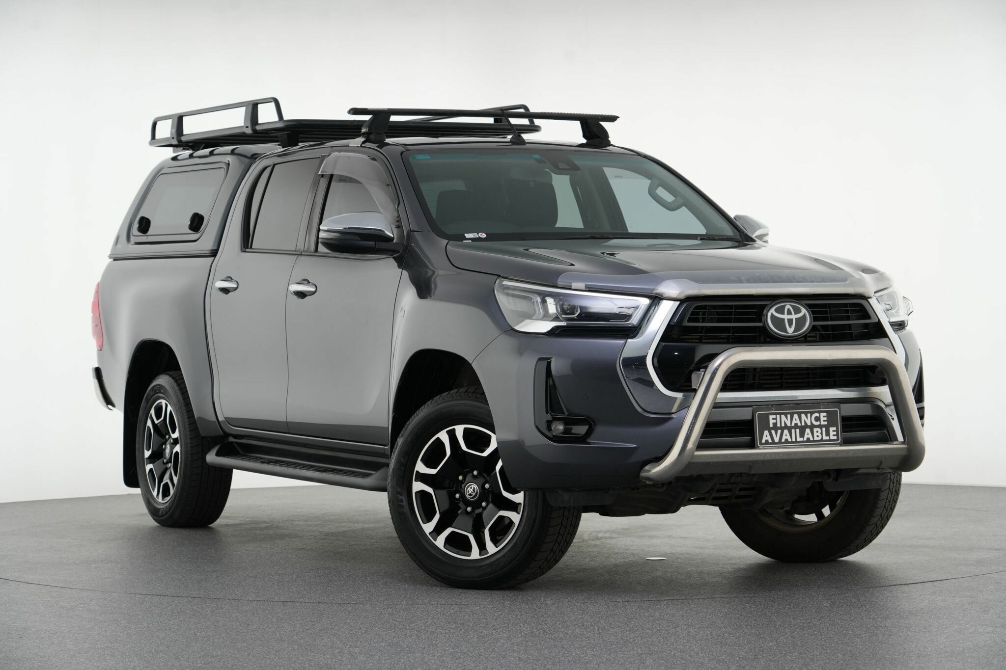 Toyota Hilux image 1