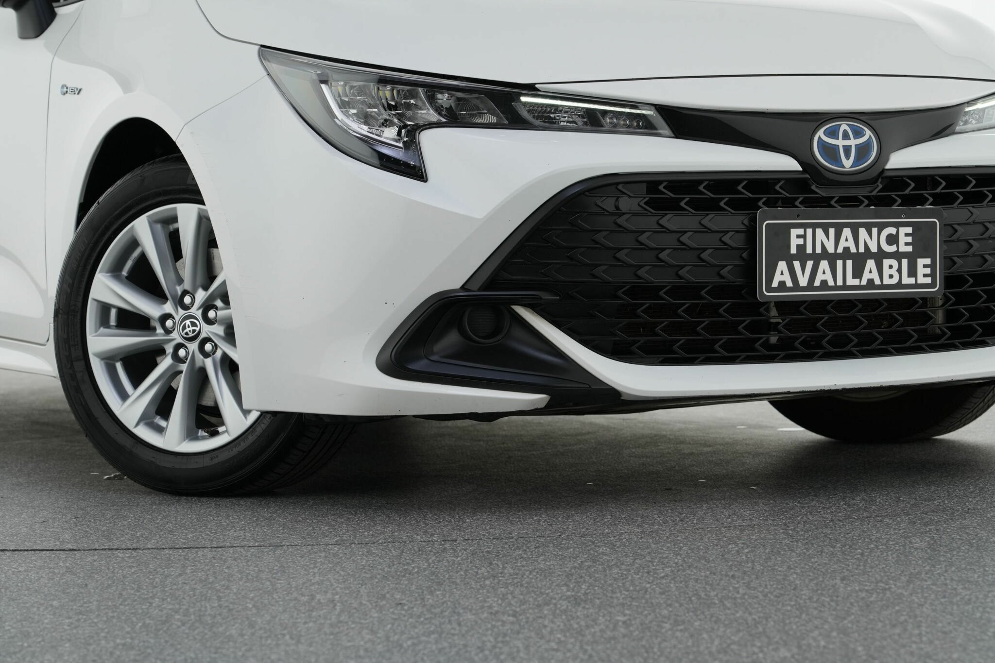 Toyota Corolla image 2