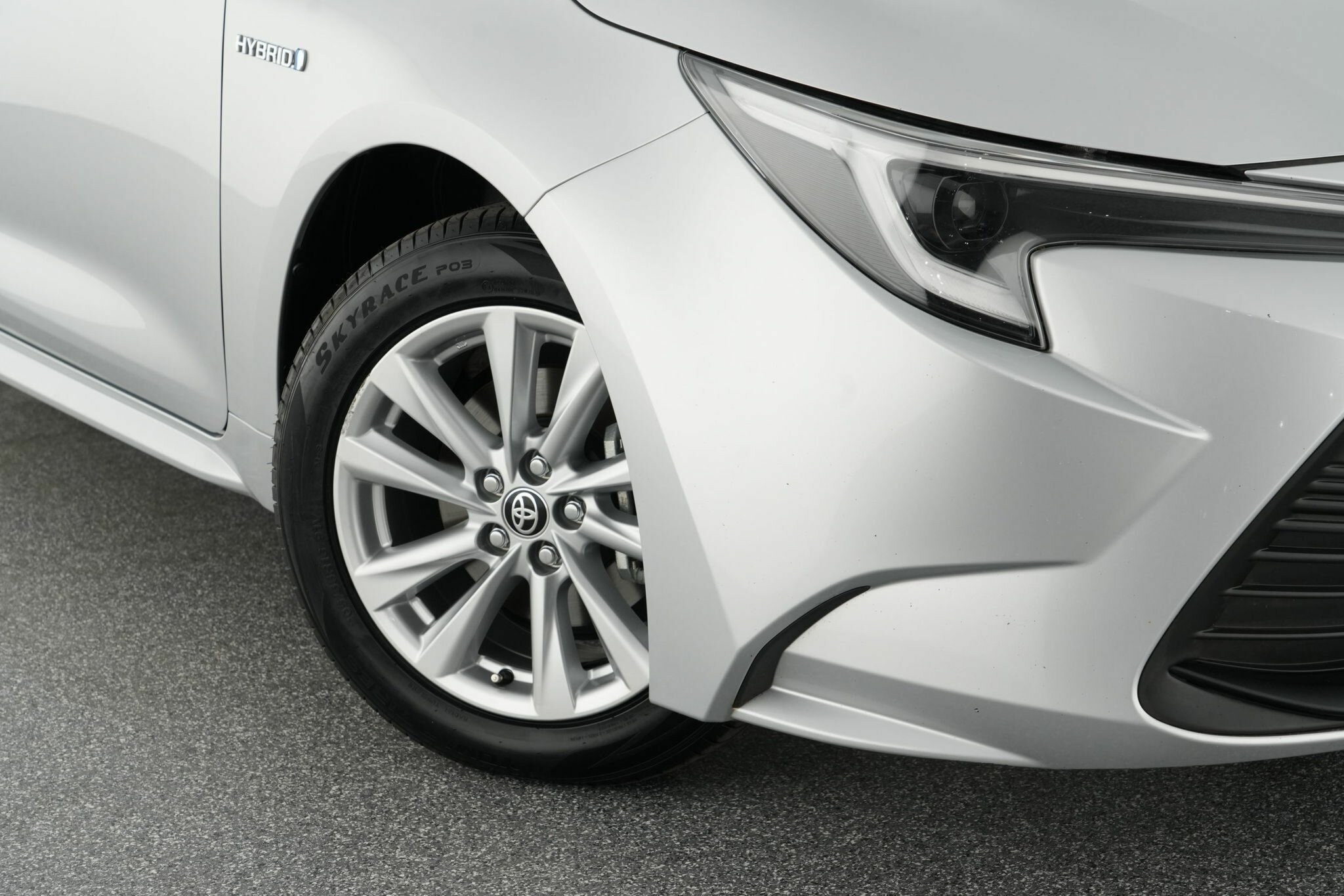 Toyota Corolla image 2