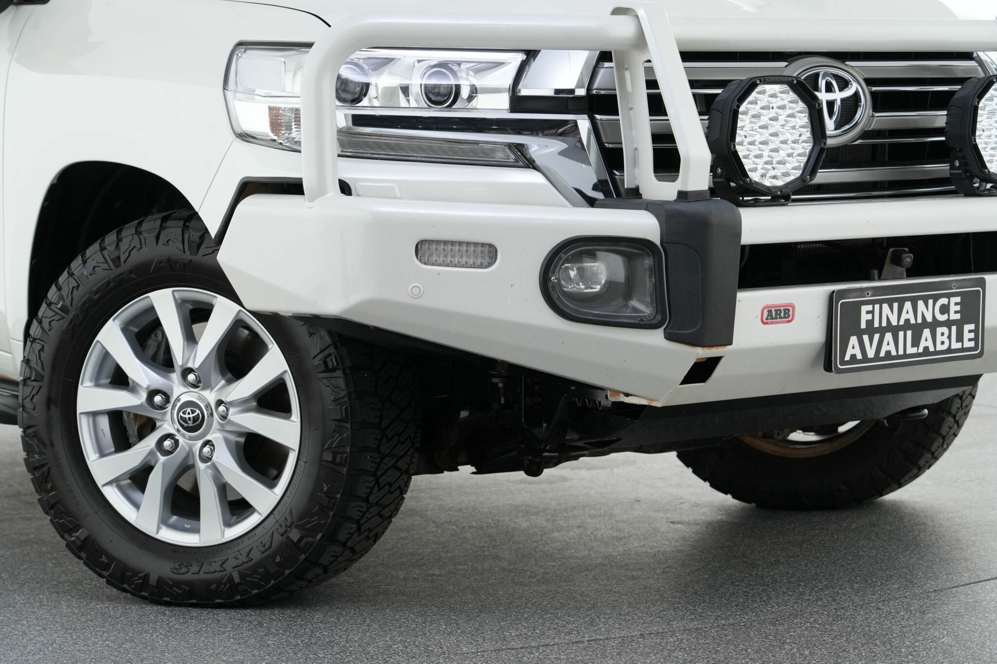 Toyota Landcruiser image 2