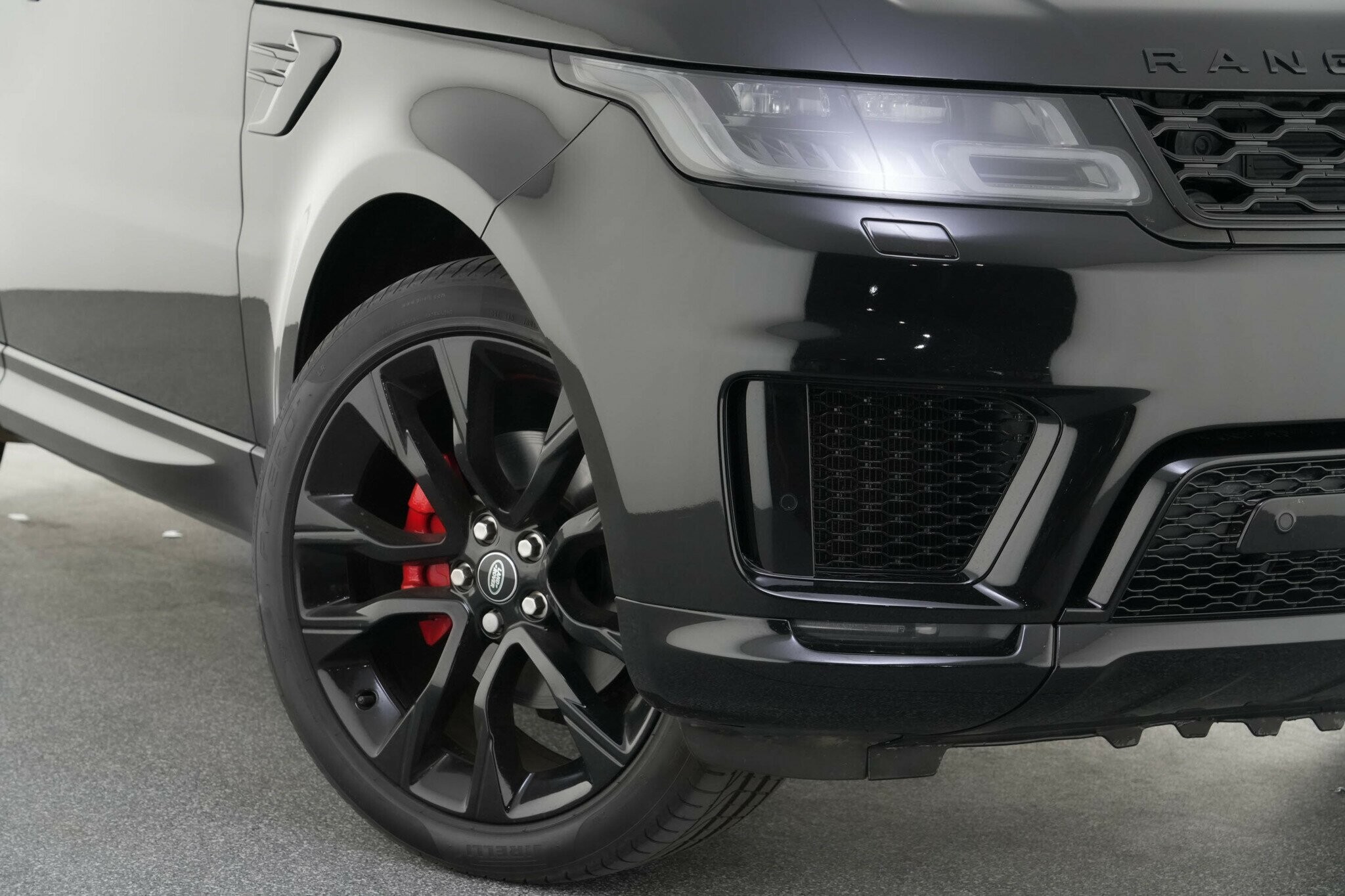 Land Rover Range Rover Sport image 2